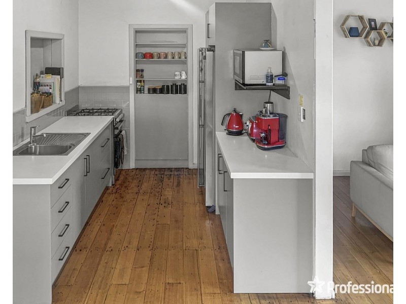 15 Byron Road, Kilsyth VIC 3137