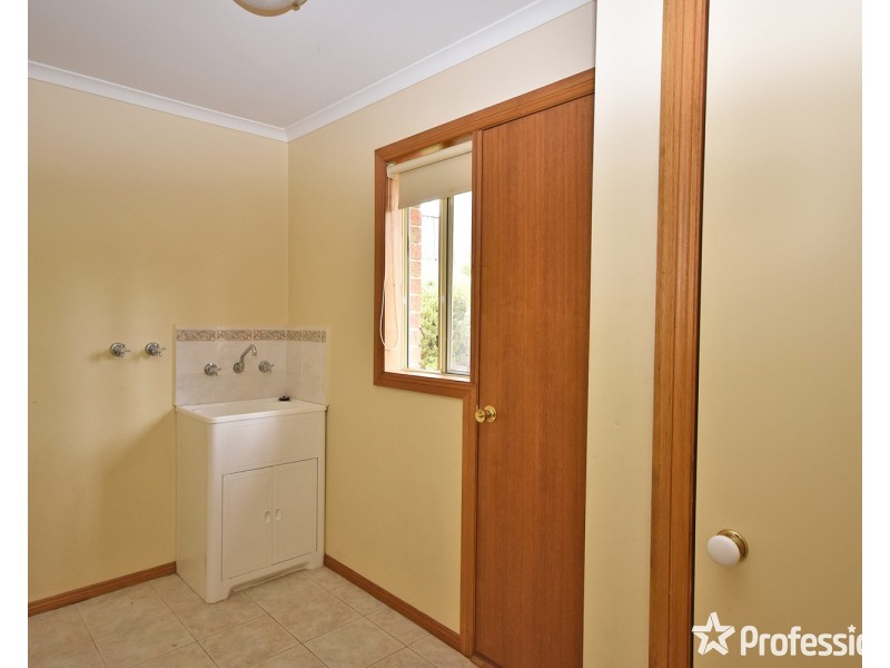 6/40-42 Newman Road, Mooroolbark VIC 3138