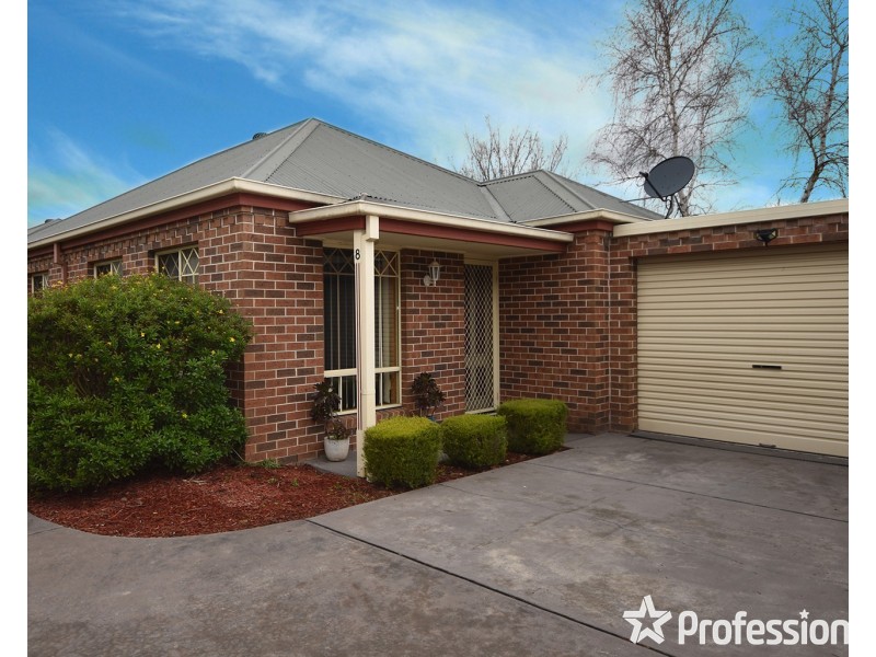 8/12 Mountain View Road, Kilsyth VIC 3137