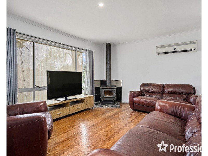 9 Coolabah Street, Mooroolbark VIC 3138