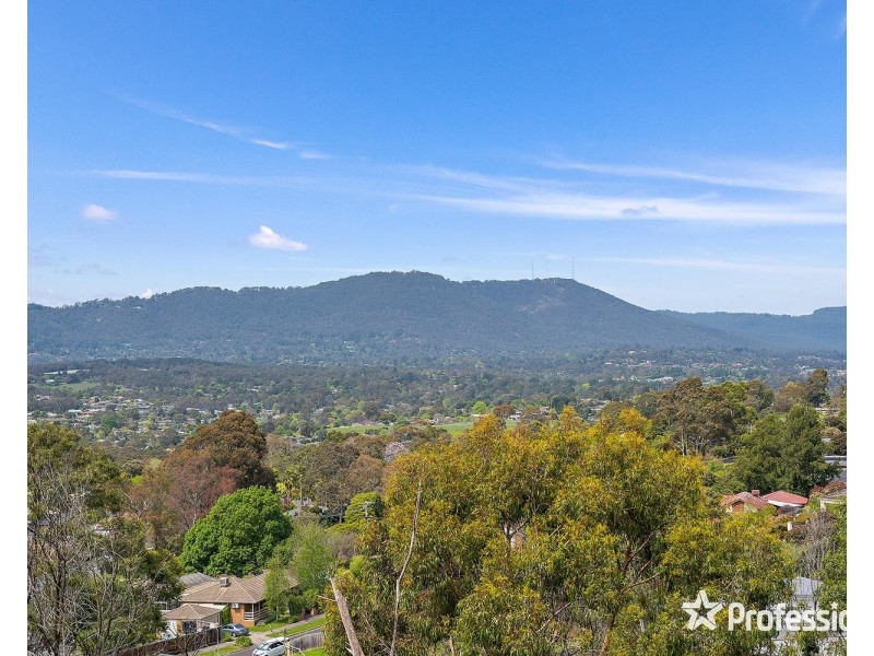 186 Hayrick Lane, Mooroolbark VIC 3138
