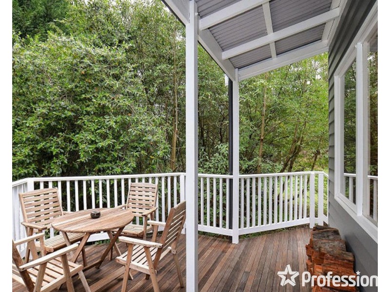 12b Eileen Avenue, Kalorama VIC 3766