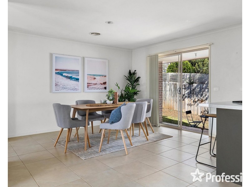 17/27 Canterbury Road, Montrose VIC 3765