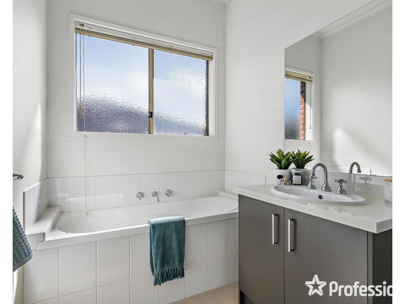 17/27 Canterbury Road, Montrose VIC 3765