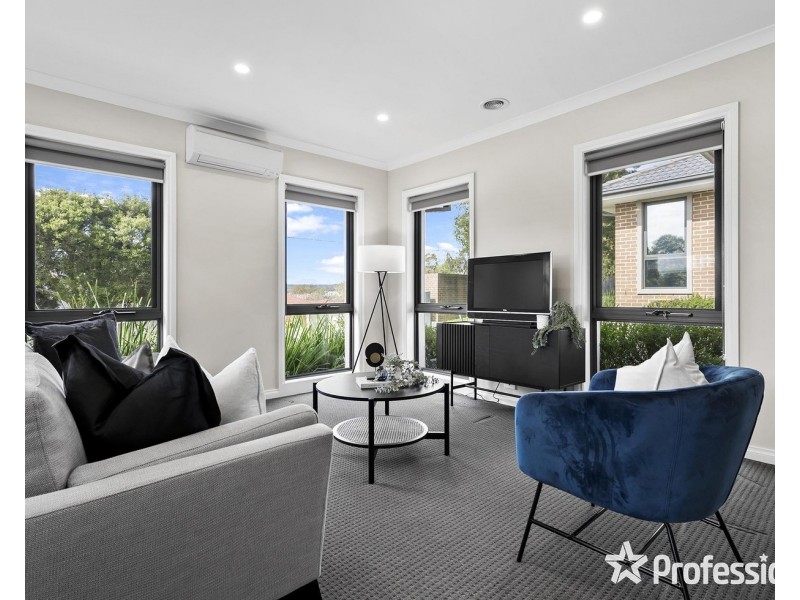 1 Edgar Close, Chirnside Park VIC 3116