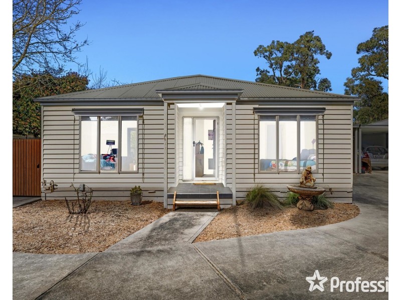 2/4 Alma Court, Mooroolbark VIC 3138