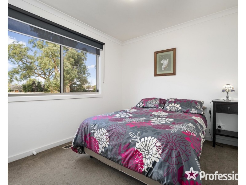 2/4 Alma Court, Mooroolbark VIC 3138