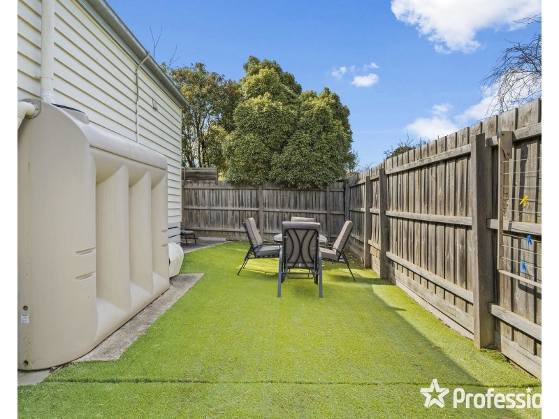 2/4 Alma Court, Mooroolbark VIC 3138