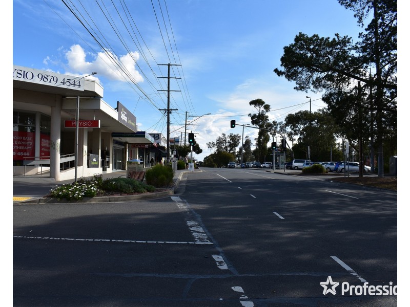 70 Railway Avenue, Ringwood East VIC 3135