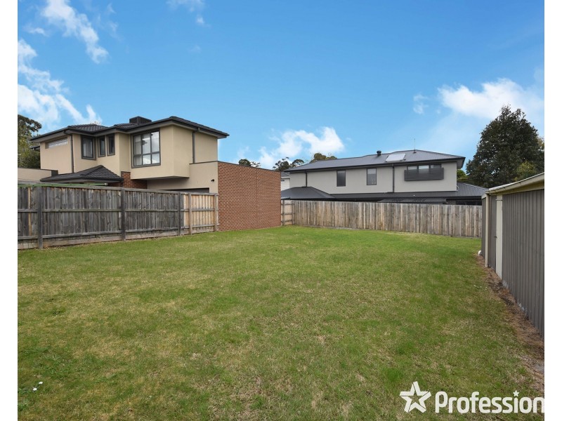 23 Thomas Street, Croydon South VIC 3136