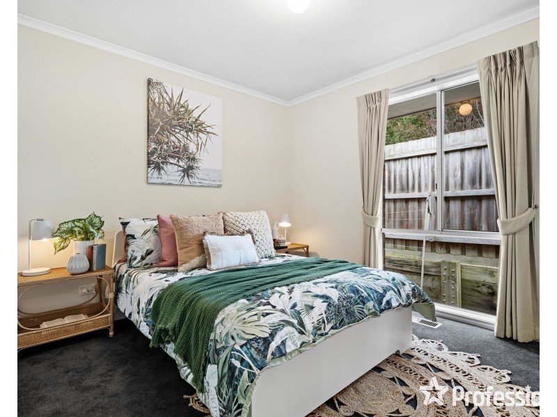 8/4 Palm Grove, Kilsyth VIC 3137