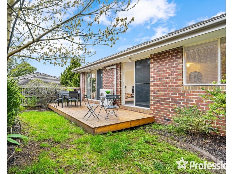 8/4 Palm Grove, Kilsyth VIC 3137