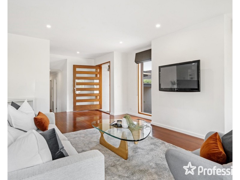 21 Wallace Way, Mooroolbark VIC 3138