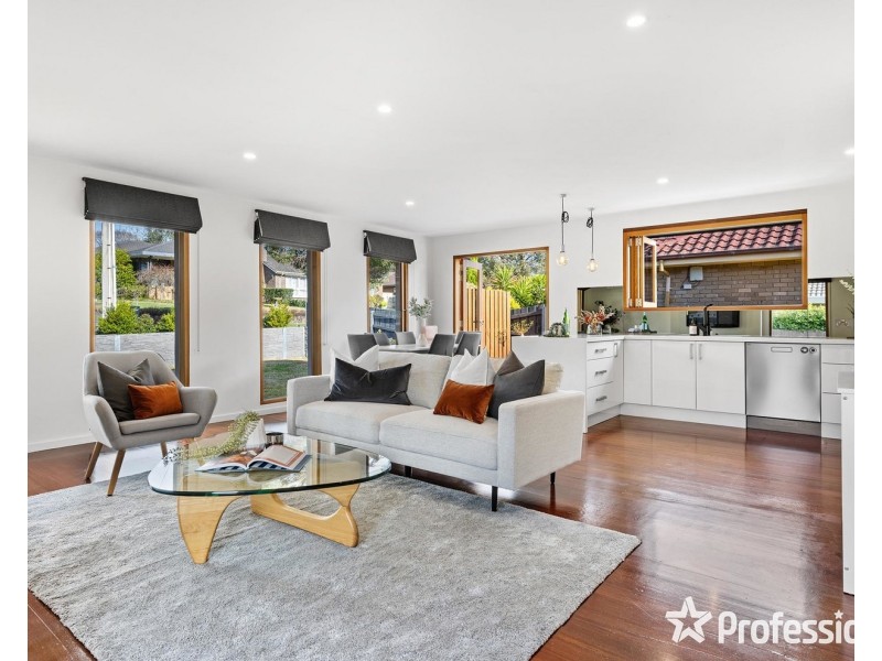 21 Wallace Way, Mooroolbark VIC 3138