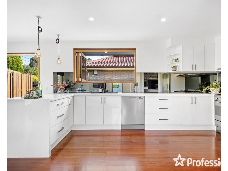 21 Wallace Way, Mooroolbark VIC 3138