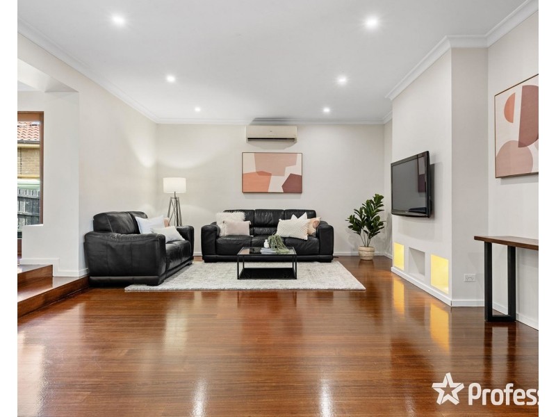 21 Wallace Way, Mooroolbark VIC 3138
