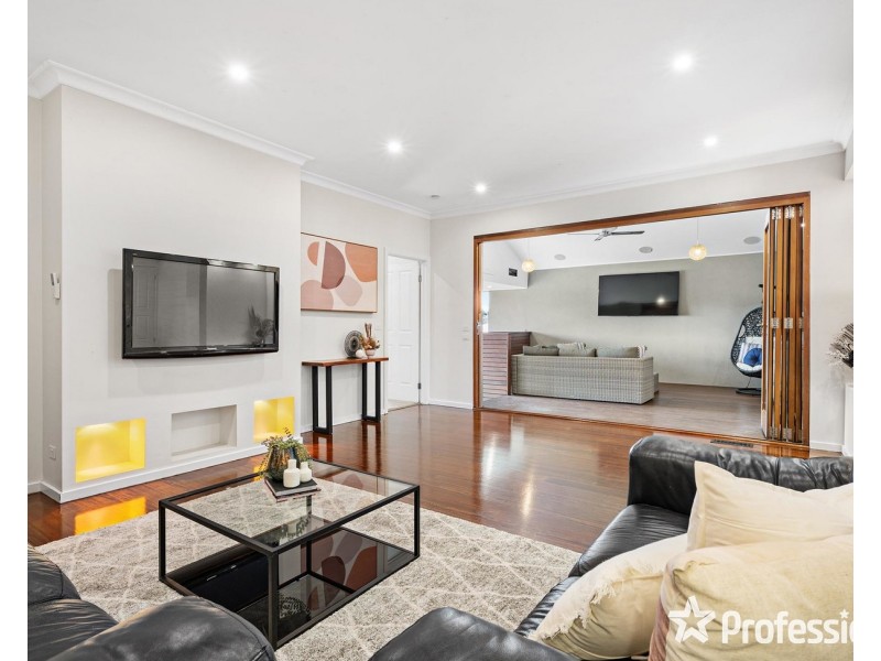21 Wallace Way, Mooroolbark VIC 3138