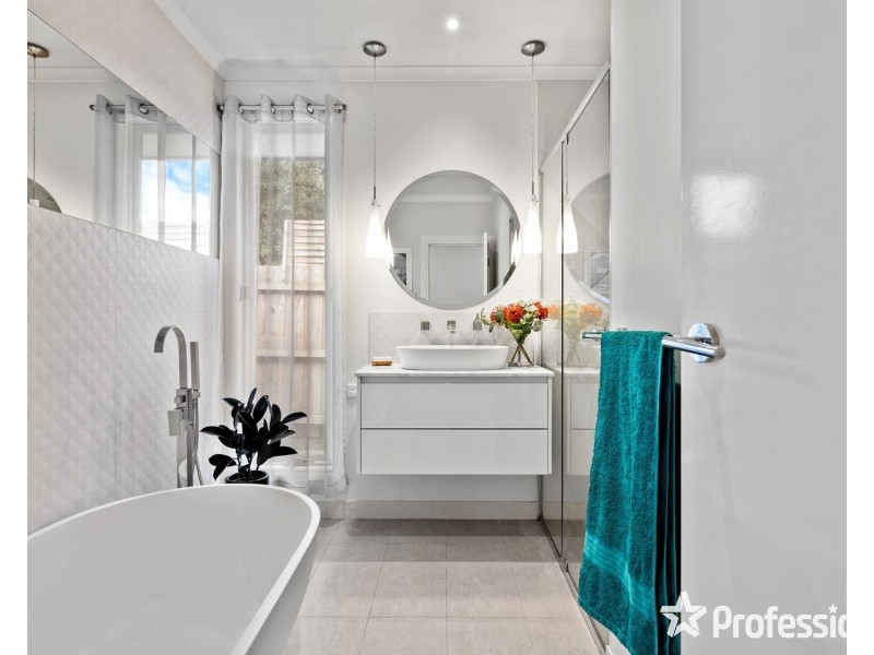 55 Parkvalley Drive, Chirnside Park VIC 3116