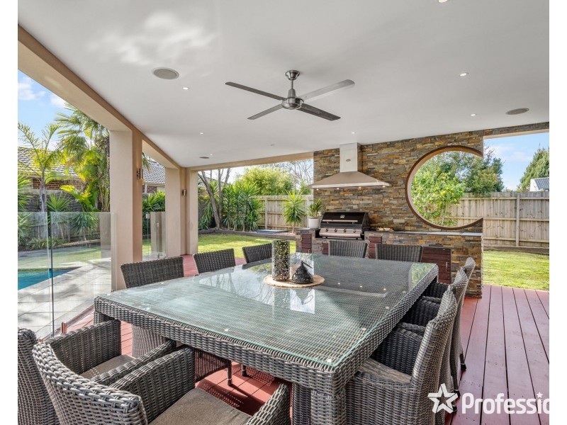 55 Parkvalley Drive, Chirnside Park VIC 3116