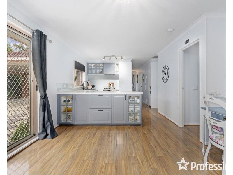 73 Thomas Road, Healesville VIC 3777