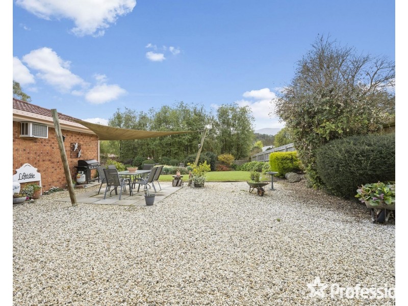 73 Thomas Road, Healesville VIC 3777
