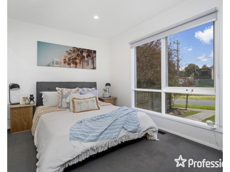 1/17 Coolabah Street, Mooroolbark VIC 3138