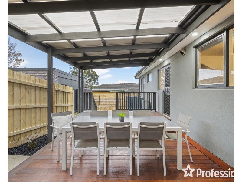 1/17 Coolabah Street, Mooroolbark VIC 3138