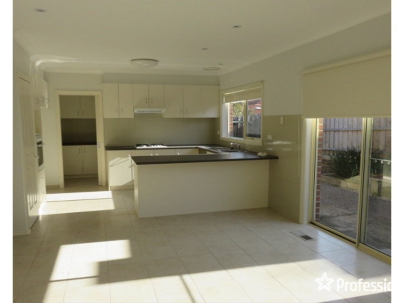 7a Aintree Street, Mooroolbark VIC 3138