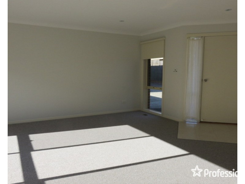 7a Aintree Street, Mooroolbark VIC 3138