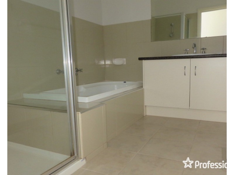 7a Aintree Street, Mooroolbark VIC 3138