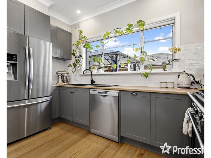 16 Todd Court, Croydon VIC 3136