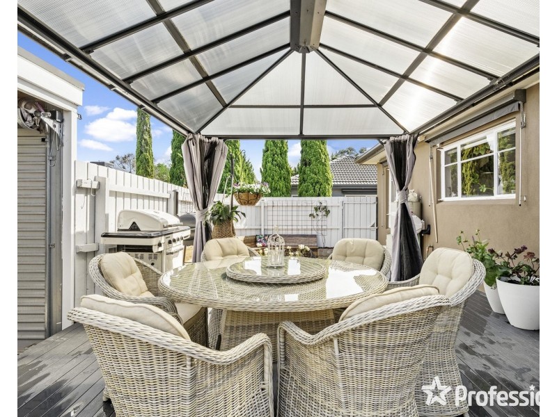 16 Todd Court, Croydon VIC 3136