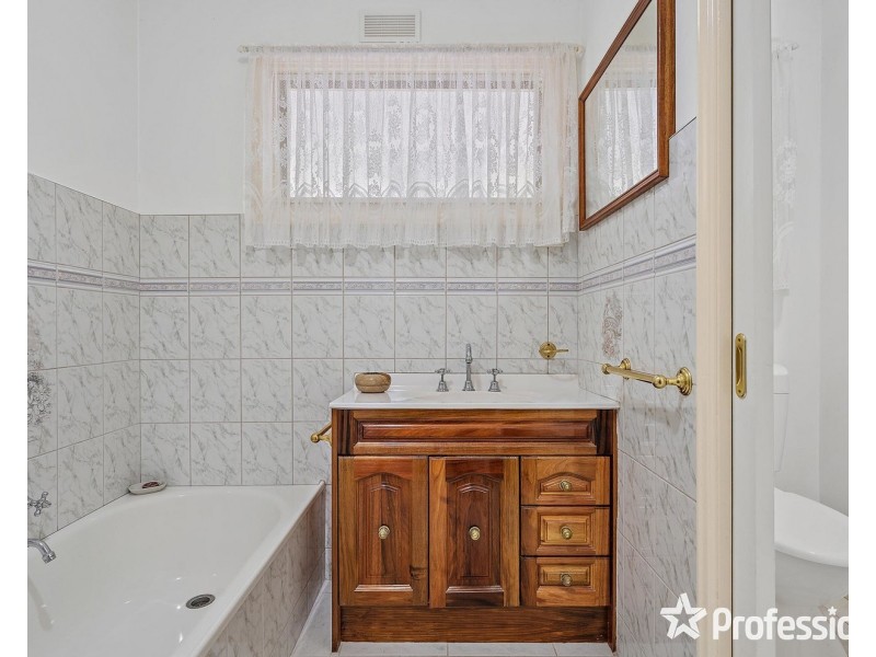 5 Gear Avenue, Mount Evelyn VIC 3796