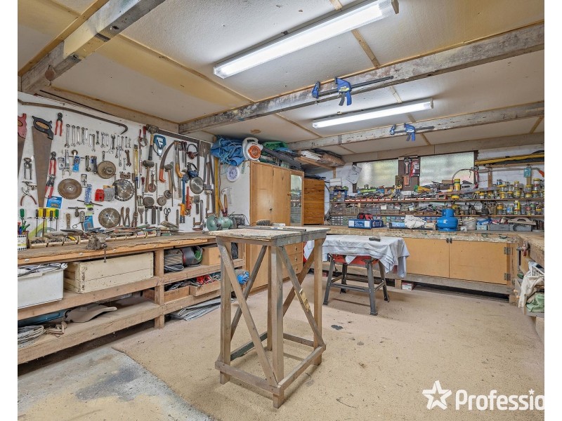 5 Gear Avenue, Mount Evelyn VIC 3796