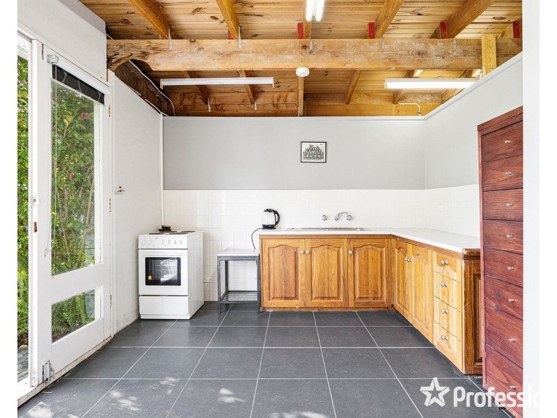 10 Thomas Crescent, Lilydale VIC 3140