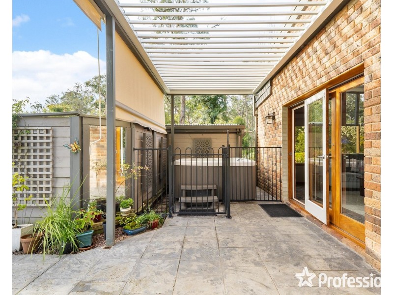 10 Thomas Crescent, Lilydale VIC 3140