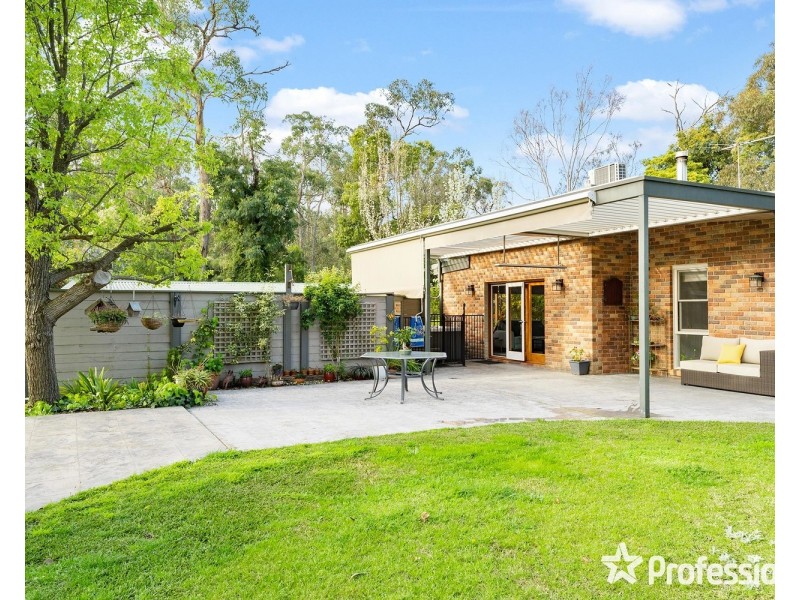 10 Thomas Crescent, Lilydale VIC 3140
