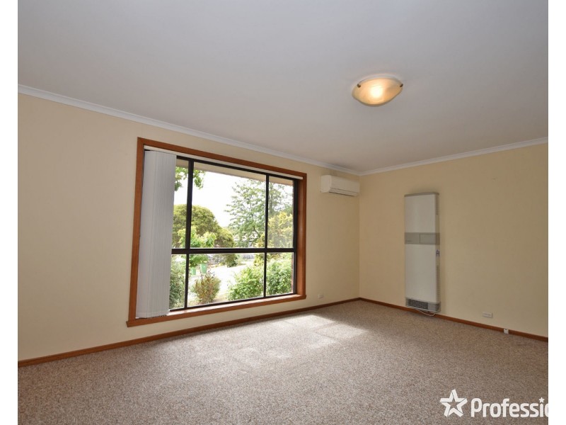 1/33 Felix Grove, Mooroolbark VIC 3138