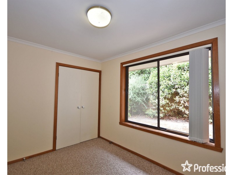 1/33 Felix Grove, Mooroolbark VIC 3138