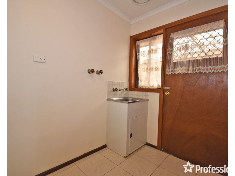 1/33 Felix Grove, Mooroolbark VIC 3138