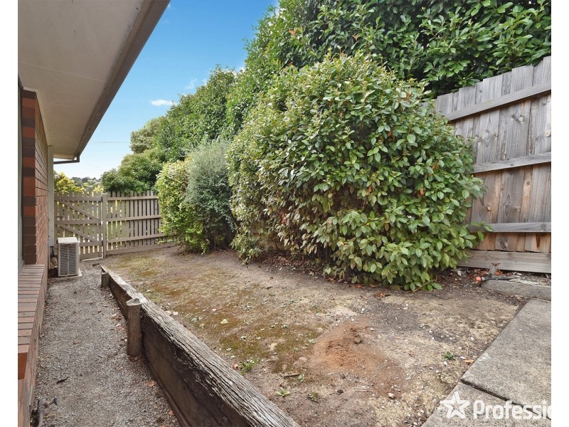 1/33 Felix Grove, Mooroolbark VIC 3138