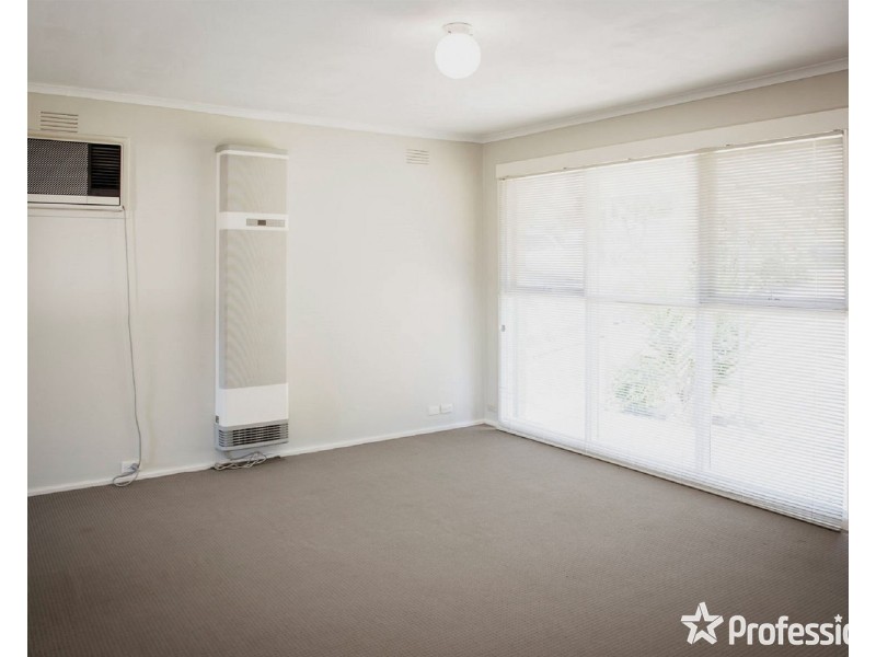 15 Sheldon Avenue, Mooroolbark VIC 3138
