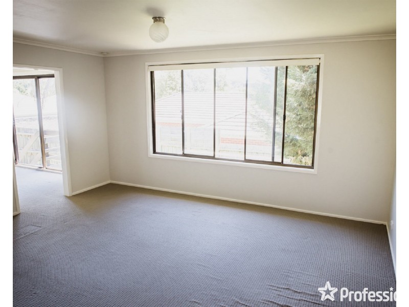 15 Sheldon Avenue, Mooroolbark VIC 3138