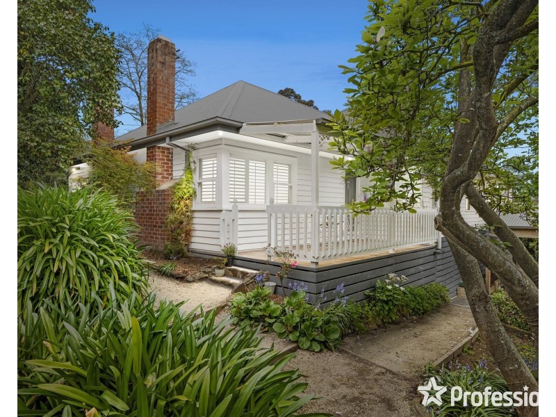 100 Birmingham Road, Mount Evelyn VIC 3796