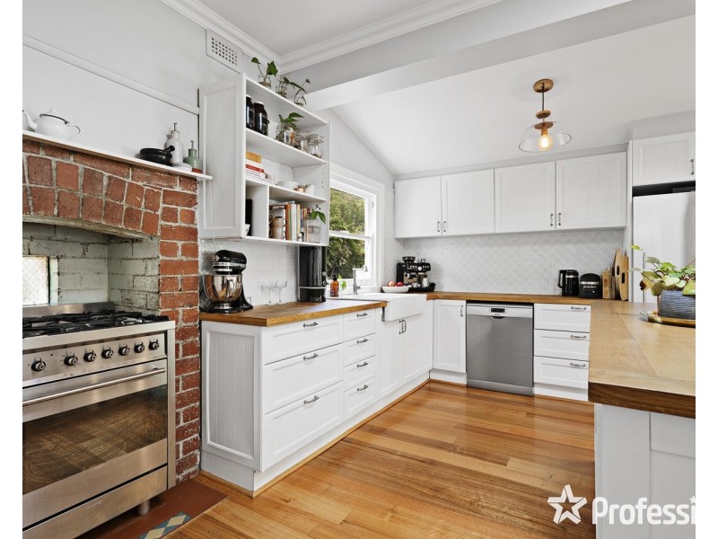 100 Birmingham Road, Mount Evelyn VIC 3796