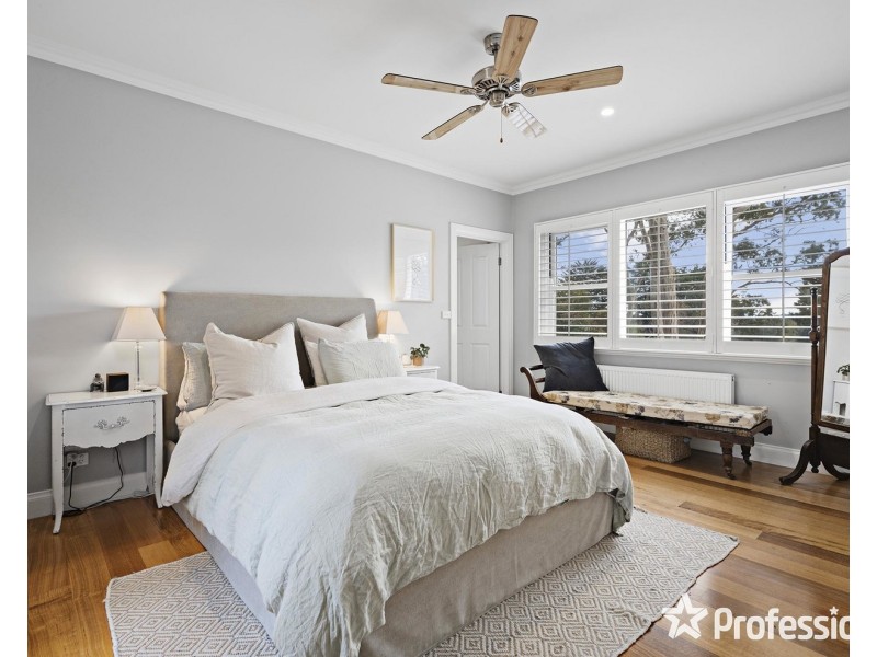 100 Birmingham Road, Mount Evelyn VIC 3796