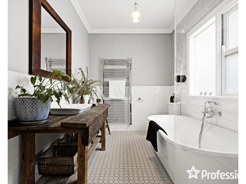 100 Birmingham Road, Mount Evelyn VIC 3796