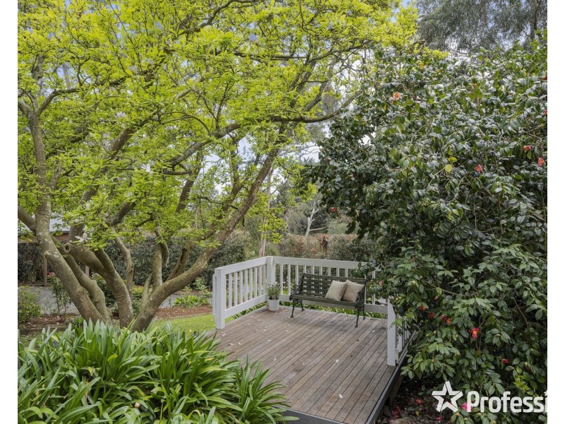 100 Birmingham Road, Mount Evelyn VIC 3796