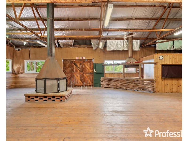 60 Shevlins Lane, Woori Yallock VIC 3139