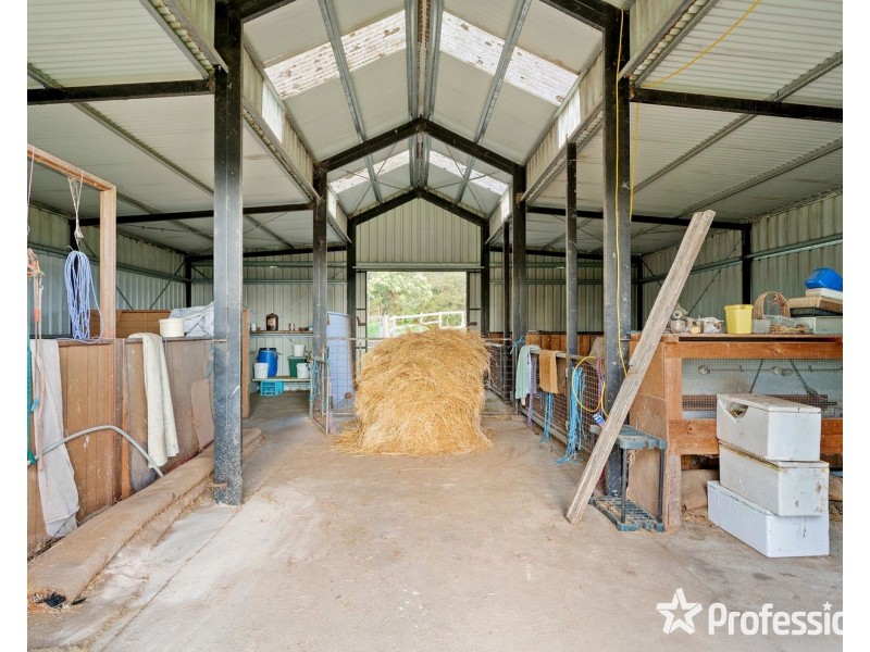 60 Shevlins Lane, Woori Yallock VIC 3139